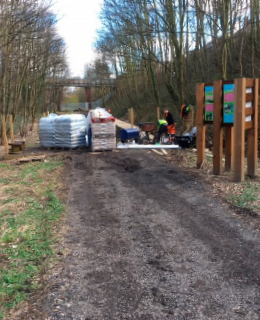 installing interpretation panels at goldthorpe embankment